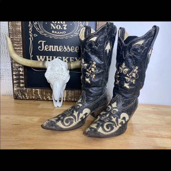 Corral Vintage Shoes - Corral Vintage Boots